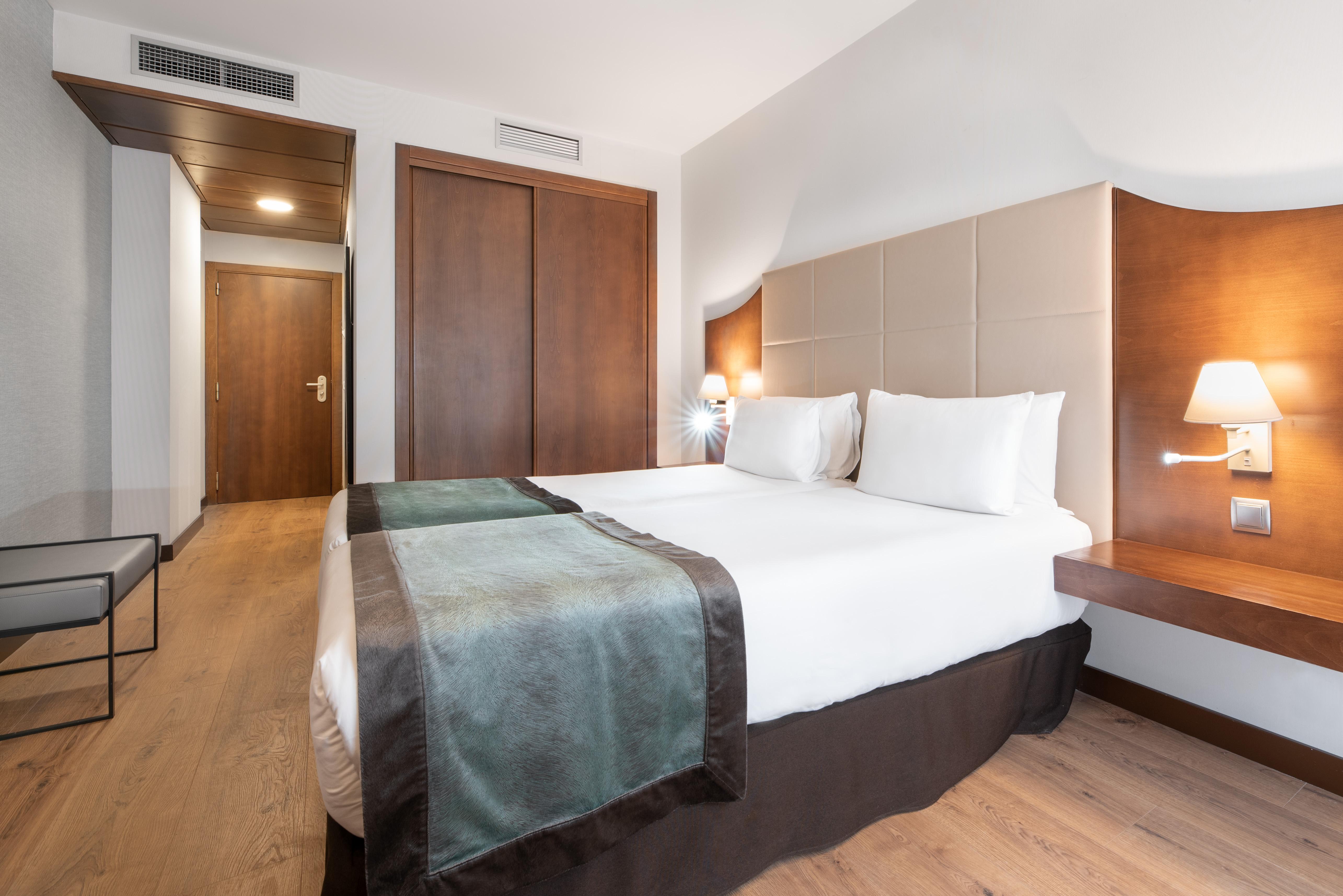 Hotel Exe Agora Cáceres Exteriér fotografie